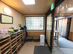 整頓された玄関先