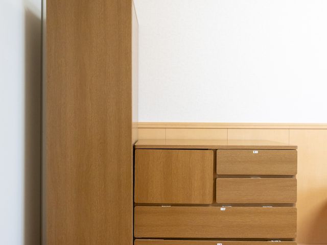 洋室のクローゼット クローゼット 大容量の収納が可能なクローゼットです。使いやすい引き出し式で生活をサポートします。