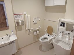 ケア用品完備トイレ