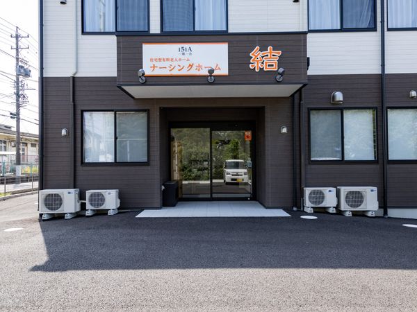 清潔感のあるエントランス