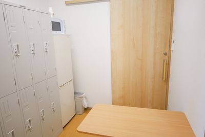 スタッフの備品配置部屋