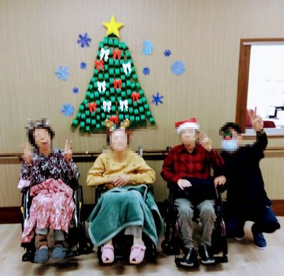 クリスマス気分の居室