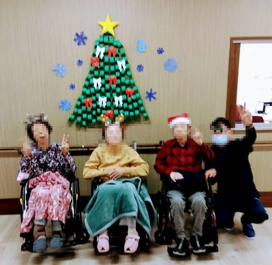クリスマス気分の居室