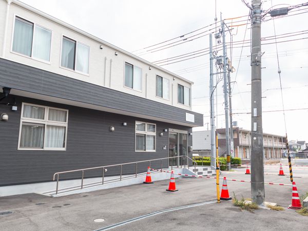 明るく開放的な外観