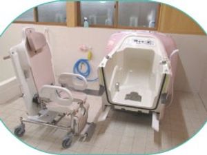 入浴用機器のある浴室  
