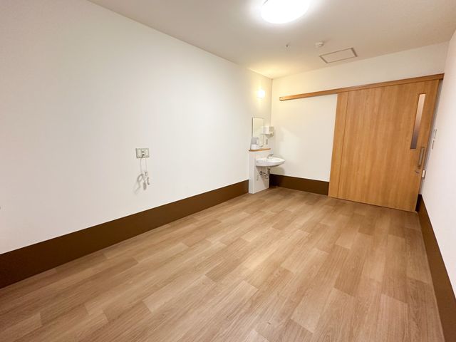 ゆとりある清潔な居室