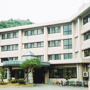 三階建ての外観