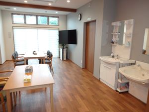 洗面台と明るい部屋