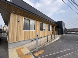 エントランスの建物外観