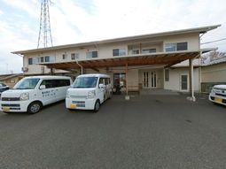 広々とした駐車場