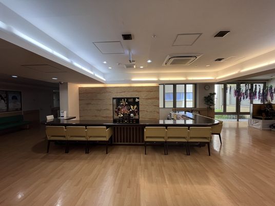 広々としたラウンジ