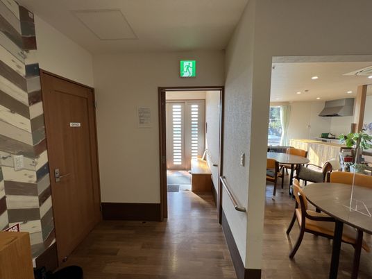 ケアスタッフ廊下業務