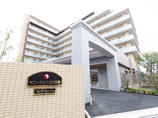 快適なエントランス外観