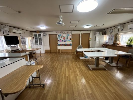 広々とした食堂