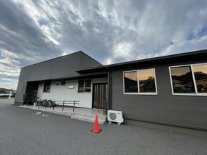 シンプルな建物外観