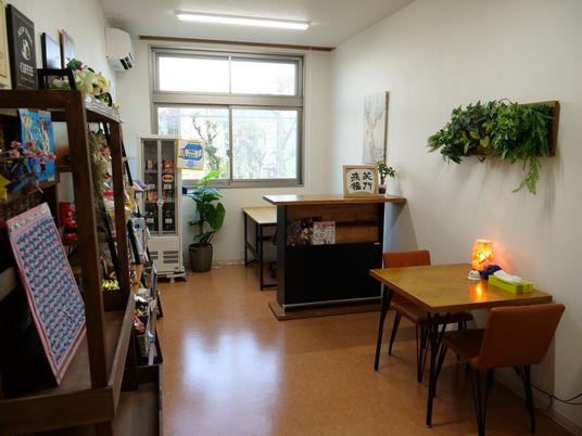 明るく快適な仕事場居室