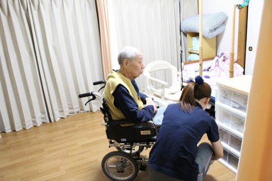 居室のケアシーン