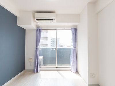 明るい自然光の居室