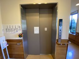 安心のエレベーター前景