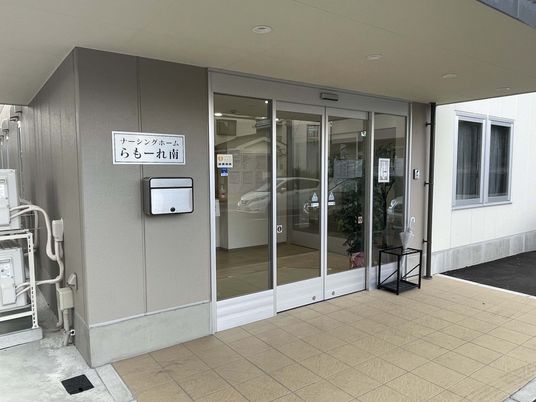 明るいエントランス