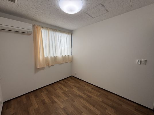 シンプルな部屋