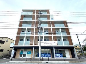 新しい外観の建物