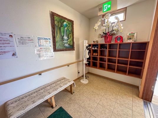 靴棚のあるエントランス