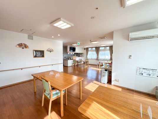 明るい空間のリビング