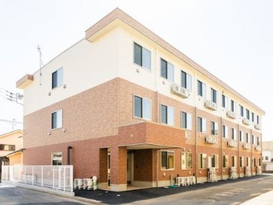 三階建て外観  