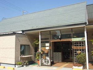 暖かみのあるエントランス