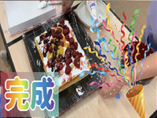 趣味の時間を楽しむ様子