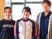 スタッフ3人が並ぶロビー  