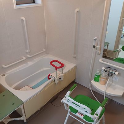 安全な入浴空間浴室  