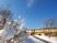 雪景色の建物外観  