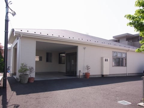 ケアコスモスの外観