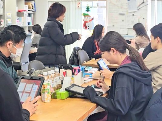 見学中の共有スペース  