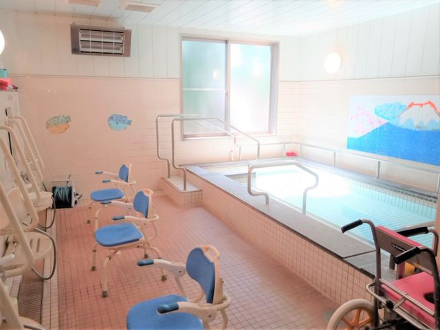 ウォームな湯浴み空間