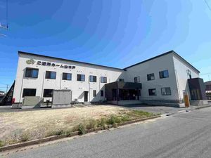 ホーム山本戸の外観  