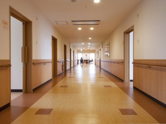 廊下の清潔な空間