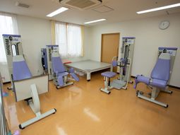 明るい機能訓練室