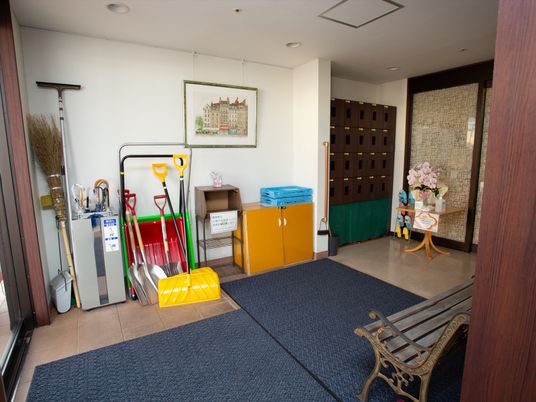 入口に備え付けられた掃除用具