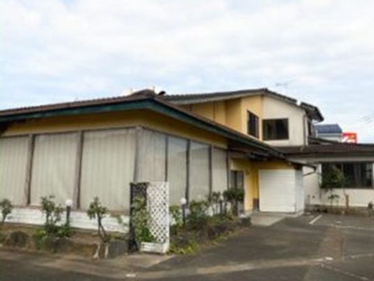 平屋の建物外観  