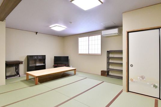 落ち着いた和室