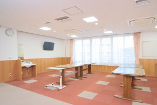 開放的なダイニングルーム
