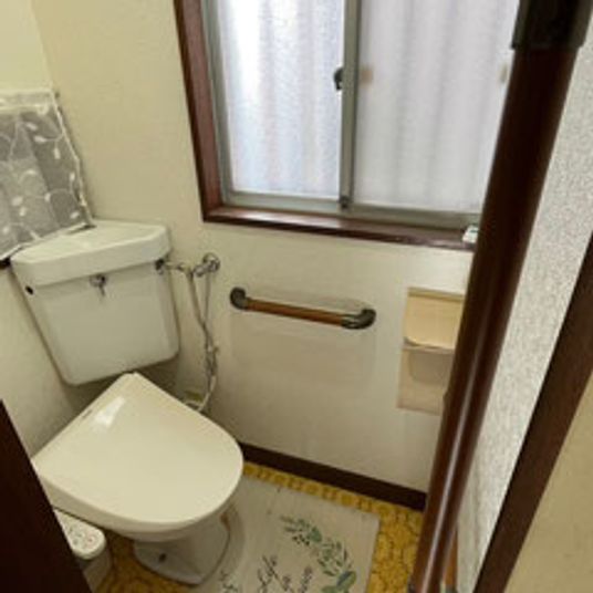高齢者に優しい小さなトイレ