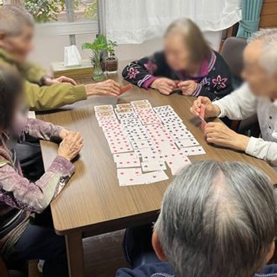 カードゲームを楽しむ部屋 