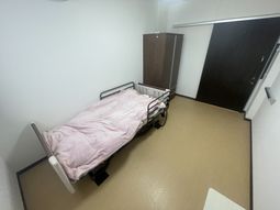 落ち着いた雰囲気の居室