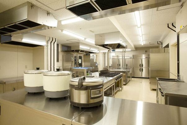 清潔な厨房設備