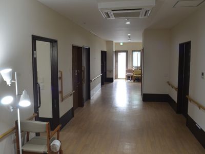 ゆったりとした廊下