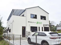 エントランス外観
